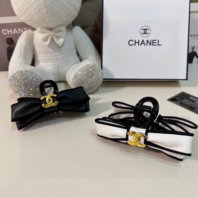 Chanel Hair Grab Clip hh28